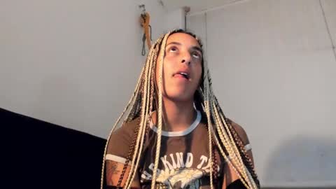 Snapshot of youwishtobeme chatting on 01.22.25 elizabeth ju online show from 01.22.25