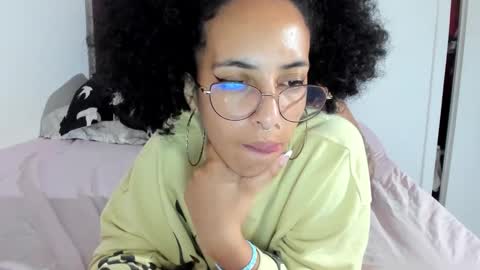 Snapshot of youwishtobeme chatting on 02.23.25 elizabeth ju online show from 02.23.25