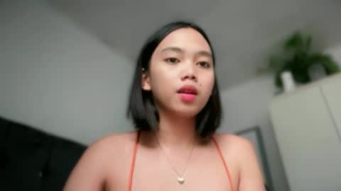 YowgineTheGreat online show from 02.13.25