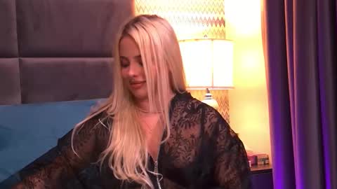 Foxie online show from 10.02.25