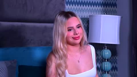 Foxie online show from 11.24.25