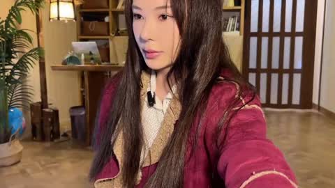 lili online show from 11.22.25