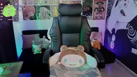 Snapshot of yuhwa chatting on 09.30.25 rawr Anne Independent model online show from 09.30.25