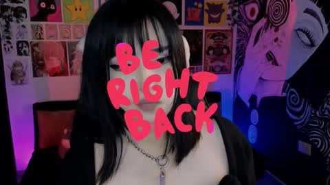 Snapshot of yuhwa chatting on 10.10.25 rawr Anne Independent model online show from 10.10.25