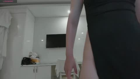 Yuki online show from 04.14.26