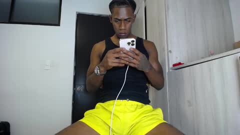 Snapshot of yulian_23 chatting on 10.31.25 Ivan online show from 10.31.25