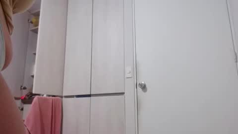 yuliana_25 online show from 04.04.26