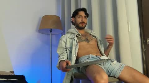 Snapshot of yulianpereira25 chatting on 09.28.25 yulian 2811 online show from 09.28.25