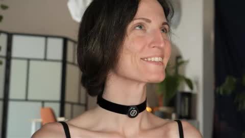 yulla dao online show from 10.08.25