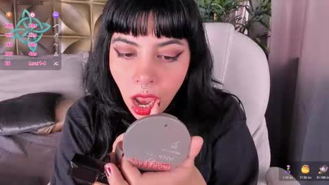 Snapshot of yumeko_jabami chatting on 10.22.25 YUMEKO online show from 10.22.25