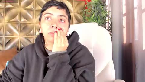 Snapshot of yumeko_jabami chatting on 10.28.25 YUMEKO online show from 10.28.25