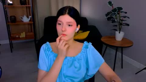 Yumi online show from 03.19.26