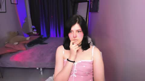 Yumi online show from 04.08.26