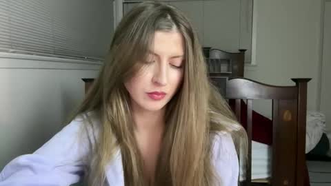 Snapshot of yumiandwolf chatting on 11.16.25 yumiandwolf online show from 11.16.25