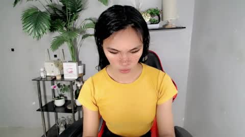 Snapshot of yumiexx chatting on 07.17.26 CALL ME YUMLEXX online show from 07.17.26