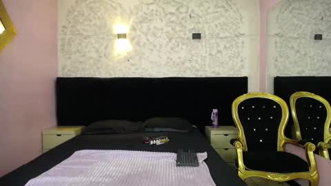 Snapshot of yumiviolet chatting on 02.16.26 YumiViolet online show from 02.16.26