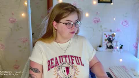 Polly online show from 11.29.25