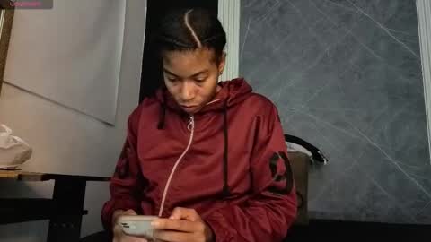 Snapshot of yummyduo chatting on 11.06.25 Yummyduo online show from 11.06.25