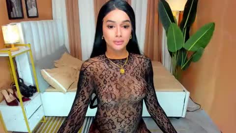 Goddes Renalyn online show from 01.18.25