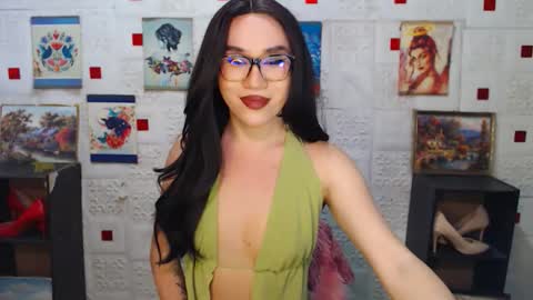 Snapshot of yumyumgreatcumts chatting on 09.17.25 HOT CHLOE 3 online show from 09.17.25