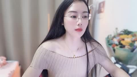 YunEr online show from 11.22.25