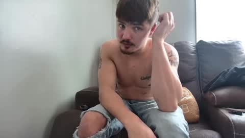 yungbul1 online show from 12.04.25