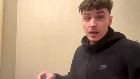 Snapshot of yungstudbev chatting on 12.15.24 yungstudbev online show from 12.15.24