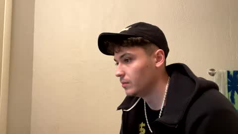 Snapshot of yungstudbev chatting on 12.20.24 yungstudbev online show from 12.20.24