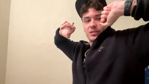 Snapshot of yungstudbev chatting on 12.21.24 yungstudbev online show from 12.21.24