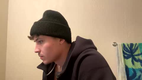 Snapshot of yungstudbev chatting on 12.23.24 yungstudbev online show from 12.23.24