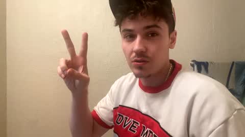 Snapshot of yungstudbev chatting on 12.31.24 yungstudbev online show from 12.31.24