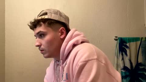 Snapshot of yungstudbev chatting on 02.18.25 yungstudbev online show from 02.18.25