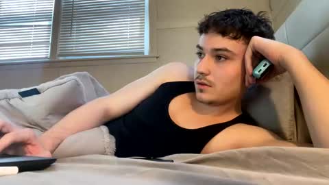 Snapshot of yungstudbev chatting on 02.25.25 yungstudbev online show from 02.25.25