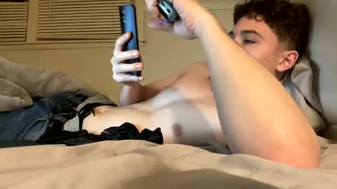 Snapshot of yungstudbev chatting on 02.28.25 yungstudbev online show from 02.28.25