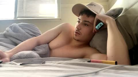 Snapshot of yungstudbev chatting on 02.28.25 yungstudbev online show from 02.28.25