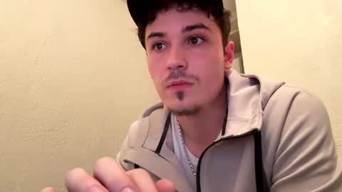 Snapshot of yungstudbev chatting on 09.23.25 yungstudbev online show from 09.23.25