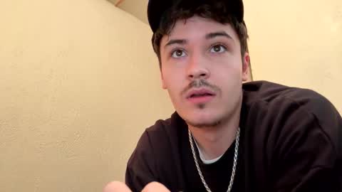 Snapshot of yungstudbev chatting on 10.09.25 yungstudbev online show from 10.09.25