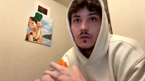 Snapshot of yungstudbev chatting on 11.07.25 yungstudbev online show from 11.07.25