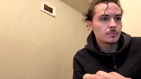 Snapshot of yungstudbev chatting on 01.06.26 yungstudbev online show from 01.06.26