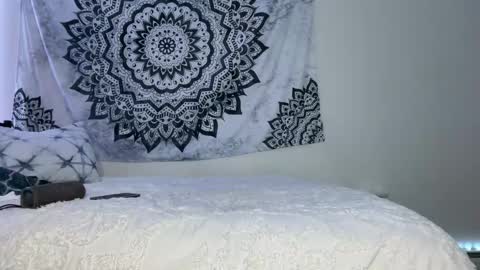 yurdreams_22 online show from 01.20.25