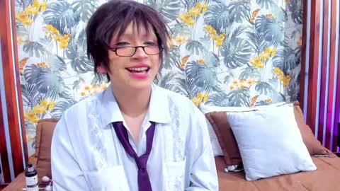 Yuri Kay online show from 04.10.26