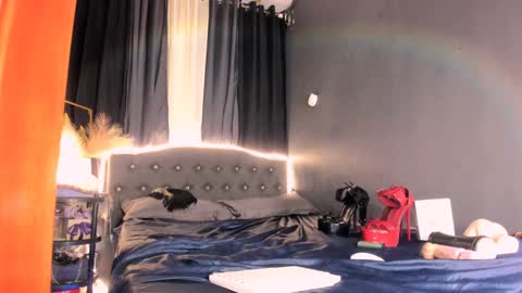 Yurie online show from 02.07.25