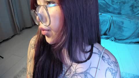 Hi My name Yuriko online show from 01.24.25