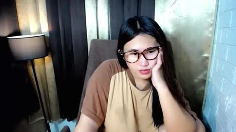 Snapshot of yuriyumixx_xoxo chatting on 11.09.25 yuriyumixx_xoxo online show from 11.09.25