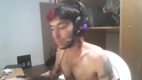 Yuumi online show from 10.20.25