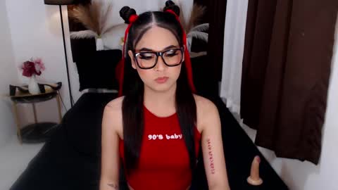 Snapshot of yvannasilva18 chatting on 12.18.24 jai online show from 12.18.24