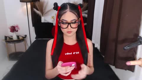 Snapshot of yvannasilva18 chatting on 12.19.24 jai online show from 12.19.24