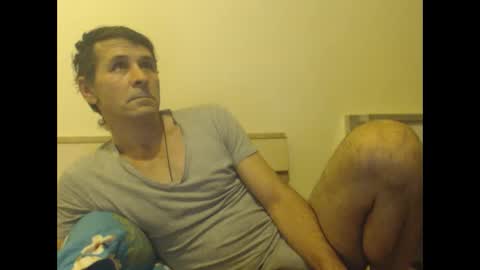 Snapshot of yvesstorm5 chatting on 02.14.25 yvesstorm5 online show from 02.14.25