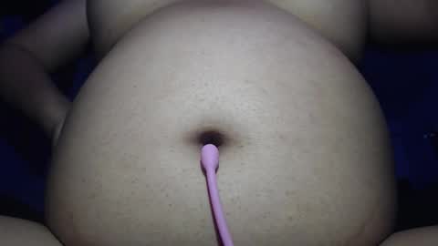 Snapshot of yvie__ chatting on 10.29.25 Eve online show from 10.29.25