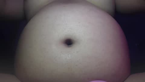 Snapshot of yvie__ chatting on 10.31.25 Eve online show from 10.31.25